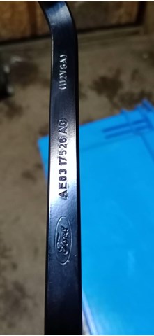 AE8317526AG Ford 