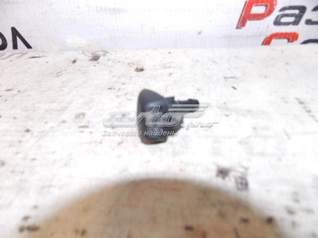 Форсунка омывателя лобового стекла на Mazda 3 BK14 хэтчбек (2006 - 2009 ...