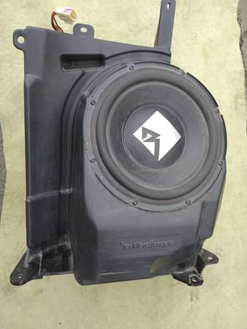 Altavoz de subgraves 8720A141 MITSUBISHI