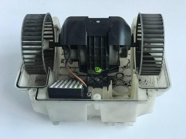Електродвигуни (електродвигун обігрівача) або розетка причепа штепсельная A2218202714 MERCEDES