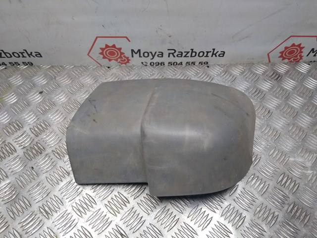 Бампер задний, правая часть 9018850402 Mercedes