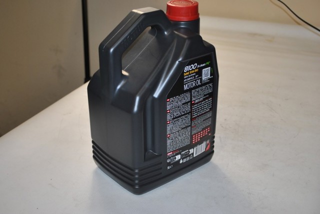 Моторное масло 112781 Motul
