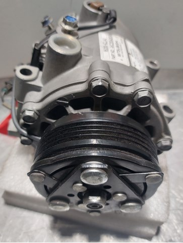 Компрессор кондиционера AKC201A083A Mitsubishi