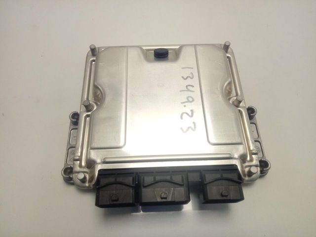 Блок управления двигателем 0281011780 Peugeot/Citroen