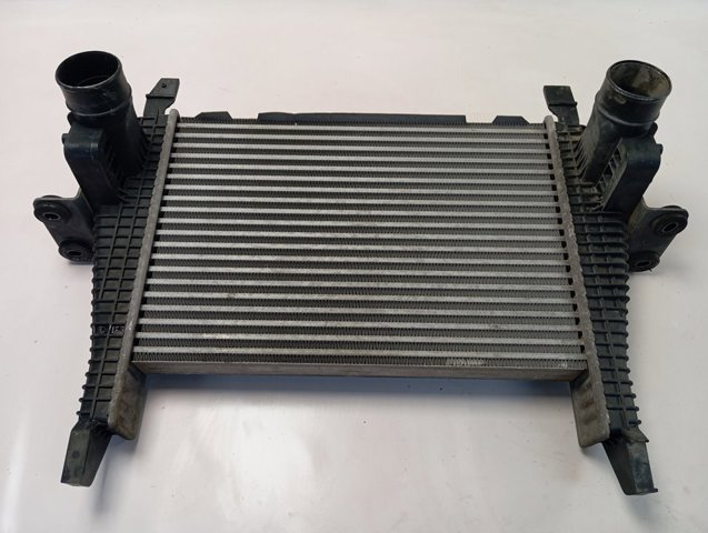 Интеркулер 504028468 Iveco