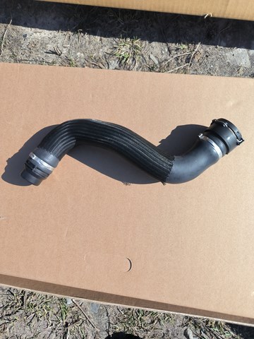 K68297843AC Fiat/Alfa/Lancia mangueira (cano derivado do radiador de esfriamento superior)