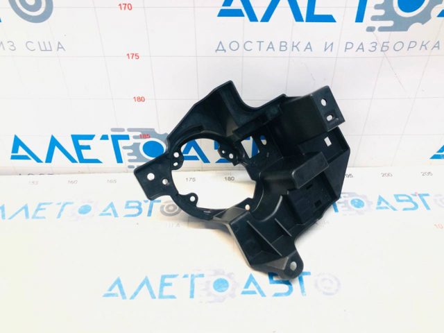 Кронштейн крепления противотуманной фары правой Mazda KB8B51684 цена, от 8.46 USD