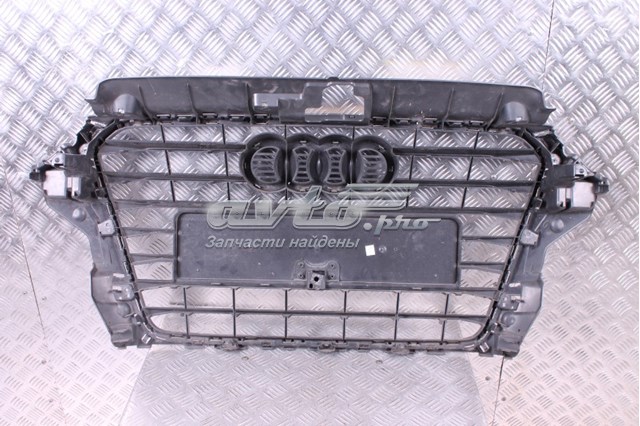 Решетка радиатора 8V58536511QP VAG
