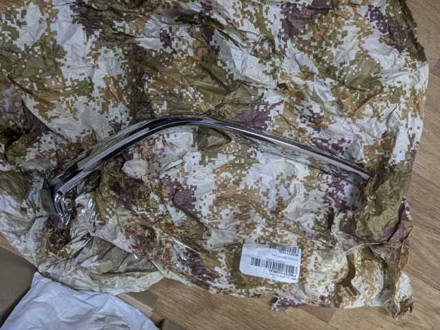Молдинг решетки радиатора левый PMZ07159MAL Signeda