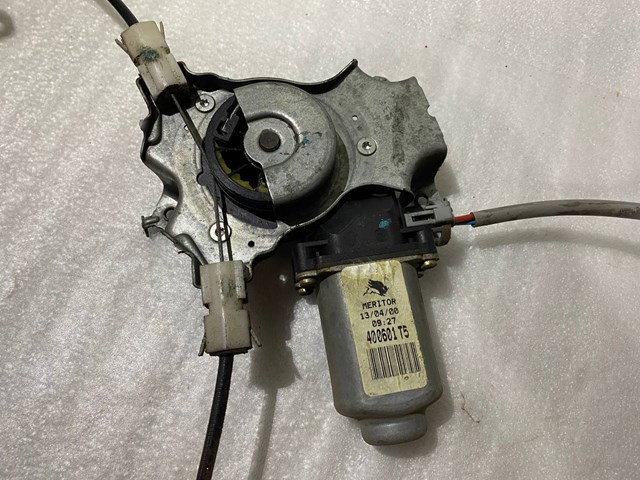 400601T5 Nissan/Infiniti Привод дворника двери задней