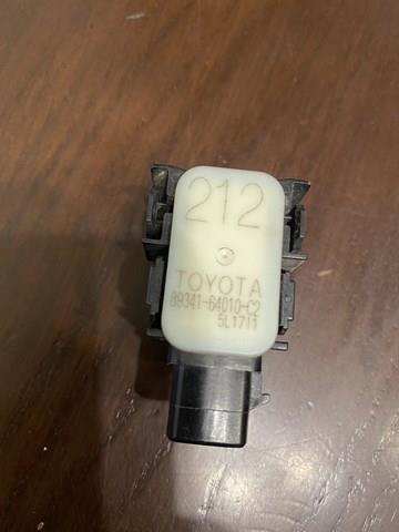 8934164010C2 Toyota sensor traseiro de sinalização de estacionamento (sensor de estacionamento)
