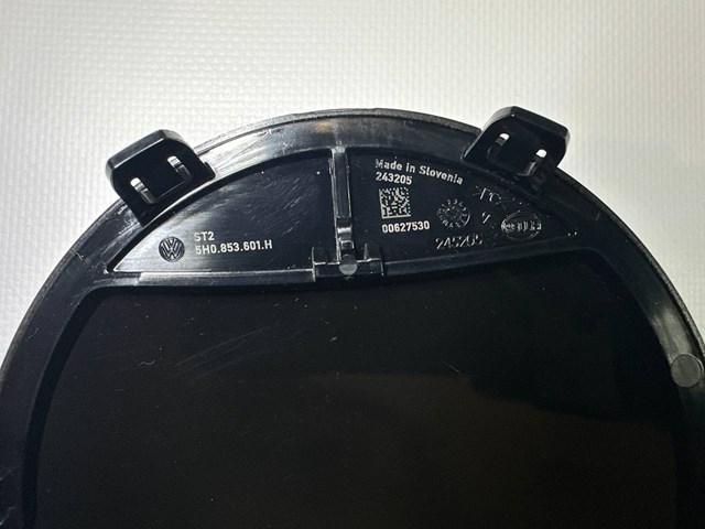 Эмблема на решетку радиатора VAG 5H0853601HDPJ цена, от 25.63 USD
