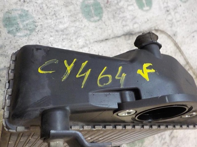 R2AX13565 Mazda Охладитель наддувочного воздуха