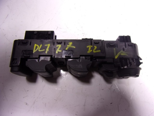 96788264ZD PEUGEOT Interruptor de elevalunas delantera izquierda original y equivalente