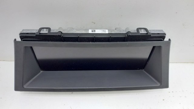  228465601 BMW