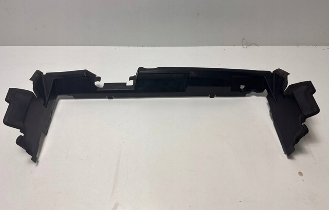  LR070415 Land Rover