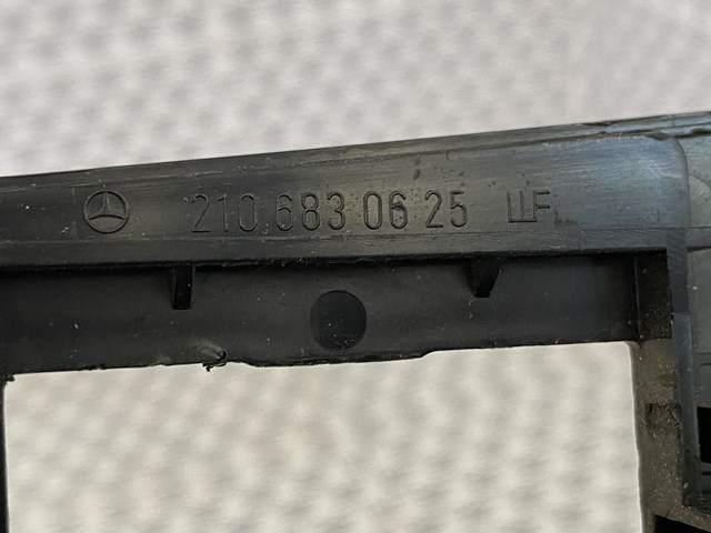  Mercedes 2106830625 цена, от 12.87 USD
