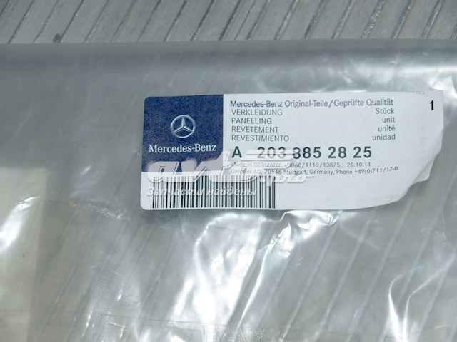 A2038852825 Mercedes 