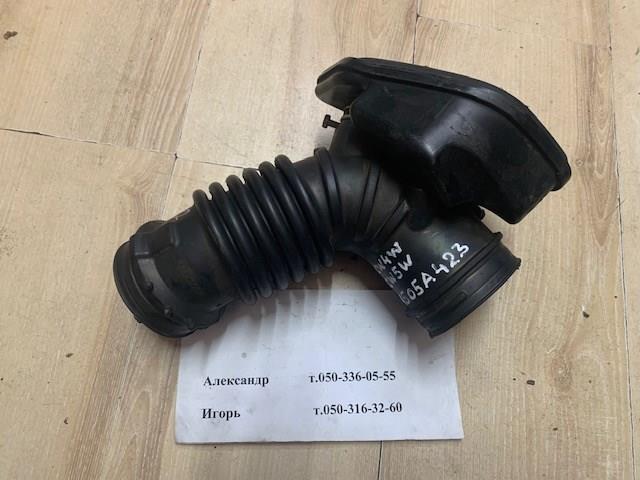 Tubo flexible de aspiración, salida del filtro de aire 1505A423 MITSUBISHI