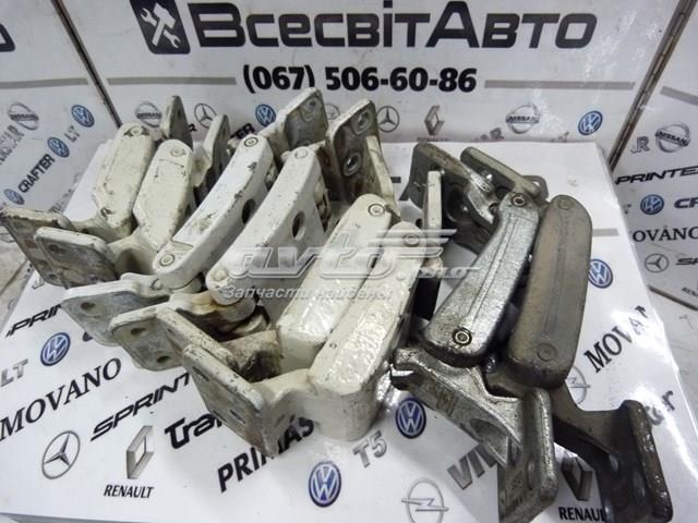68006456AA Chrysler Петля задней (распашной) двери, правая нижняя