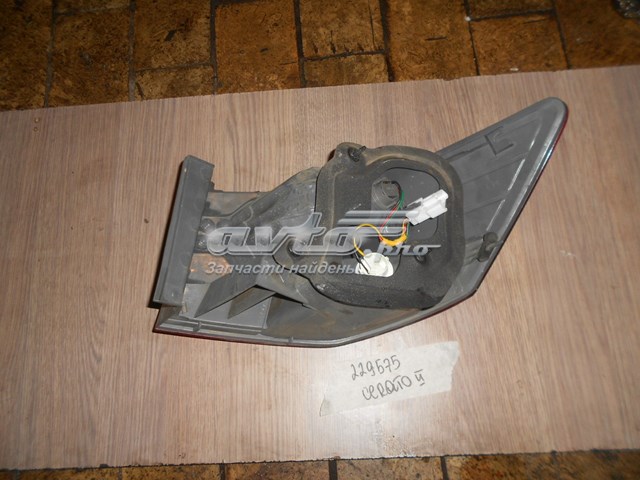 Piloto posterior exterior izquierdo 924011M020 HYUNDAI