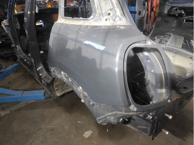  BMW 41007408811