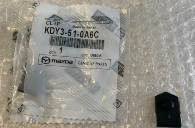 Купить KDY3510A6C Mazda Клипса крепления заднего спойлера
