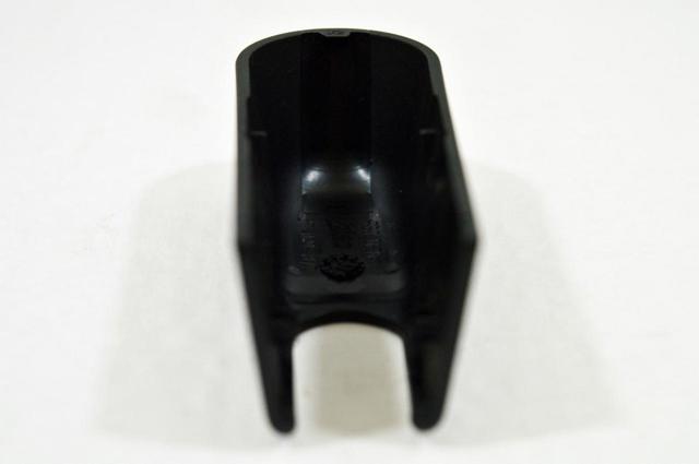 55703095 General Motors Заглушка гайки крепления поводка заднего дворника