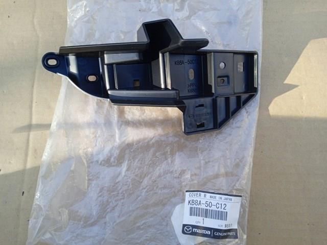 Правое крепление переднего бампера Mazda KB8A50C12 цена, от 8.49 USD