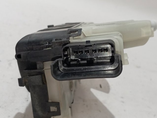 Купить 9819038580 Peugeot/Citroen Замок водительской двери