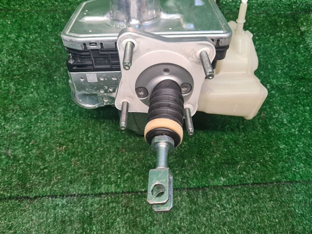  LX6C2D335MB Ford