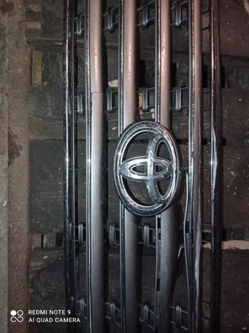 Решетка радиатора 5310160580 Toyota