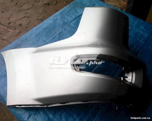 Paragolpes trasero, parte izquierda 6410B751 MITSUBISHI