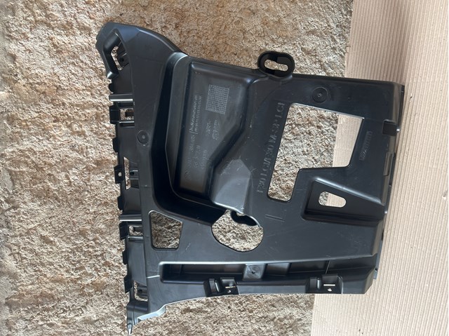 Soporte de parachoques trasero exterior izquierdo 51127384465 BMW