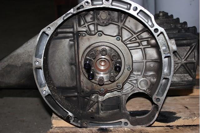 A1660141302 Mercedes Картер масляный