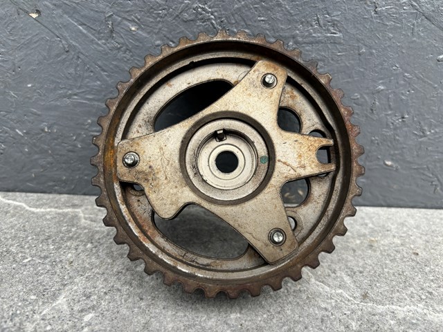 Шестерня фазорегулятора Renault (RVI) 130242580R цена, от 10.49 USD