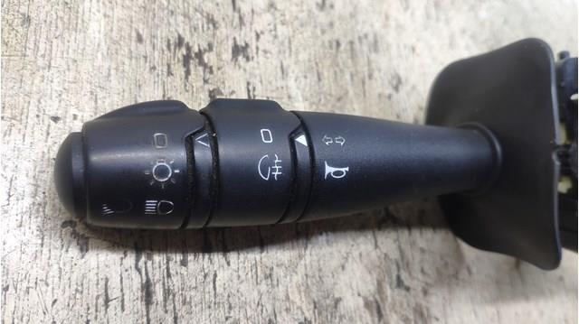 Mando de luces izquierdo 7701053057 RENAULT