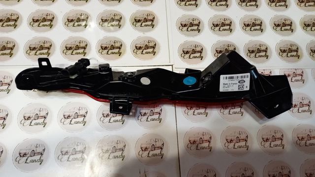 Фара противотуманная задняя, правая Land Rover LR108351 цена, от 78.60 USD