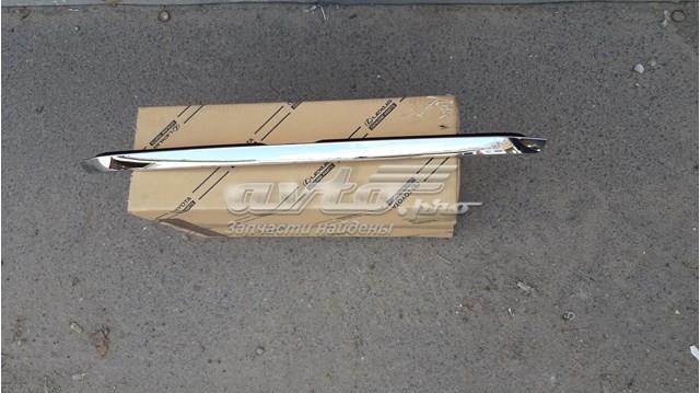 Moldura de capó 7577042020 TOYOTA