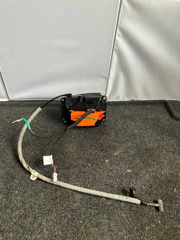 Порт зарядки Tesla 102604100M цена, от 126.55 USD