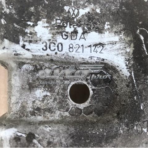 Кронштейн кріплення крила переднього правого, передній 3C0821142 VAG