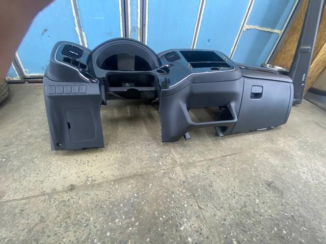 Panel frontal interior salpicadero 8000A513XB MITSUBISHI