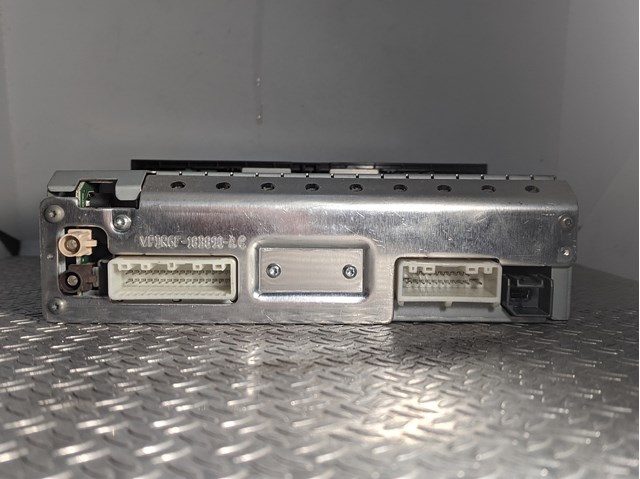 Магнитола (радио AM/FM) Renault (RVI) 281155093R цена, от 69.68 USD