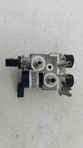 5Q0906011B VAG Sensor De Presion De Combustible De Modulo De Bomba En El Estanque original y equivalente