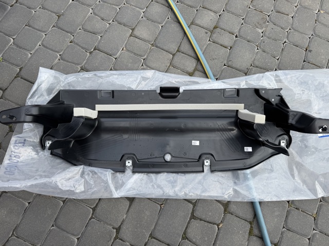 2834341 Ford Нижний дефлектор радиатора