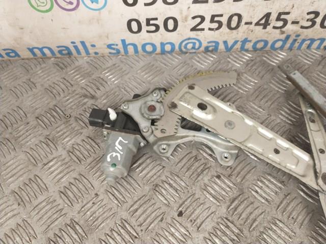 Motor eléctrico, elevalunas, puerta trasera derecha 5713A372 MITSUBISHI