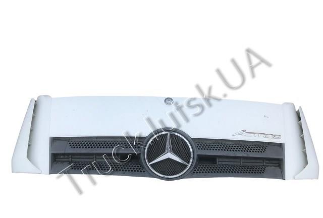 A9607500409 Mercedes Накладка решетки радиатора