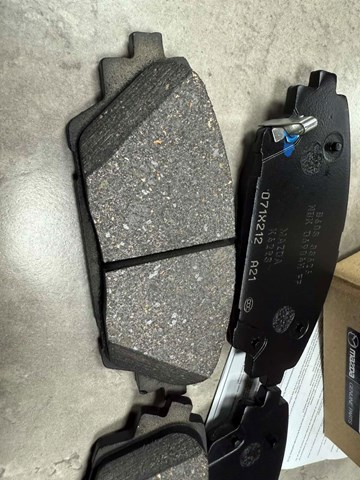 Compre B6YS3328ZB Mazda Sapatas do freio dianteiras de disco