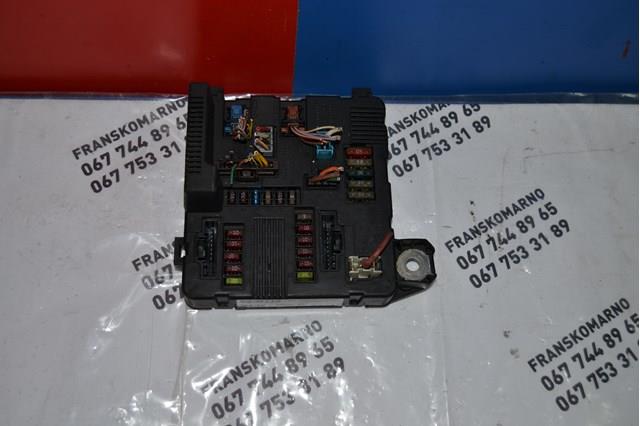 Caja portafusibles 8200306033 RENAULT