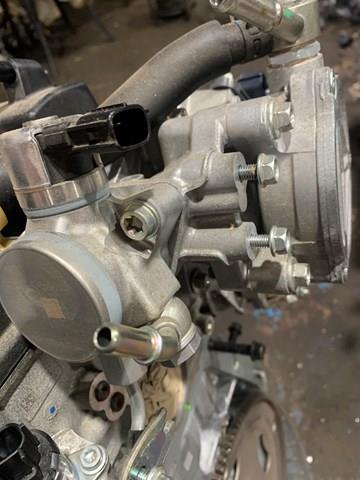 Bomba de combustível de pressão alta Mazda CX-30  DM